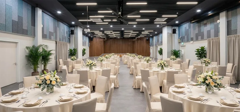 Discovery Hall interior image with tables